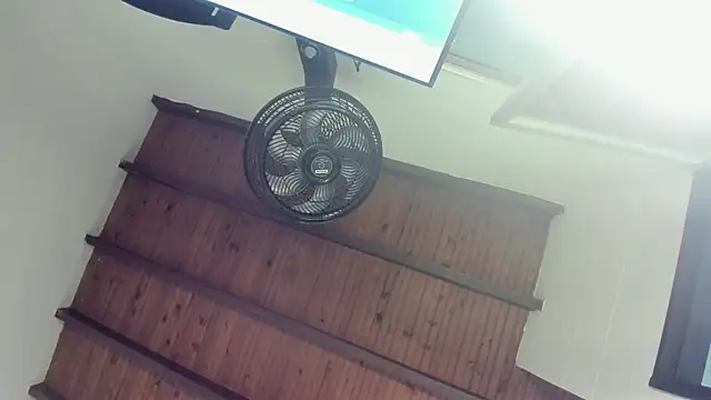 Isabella-Rosssi online show from 11, 10, 2025