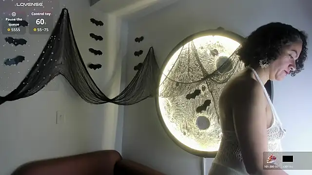 Isabella-Rosssi online show from 29, 10, 2025