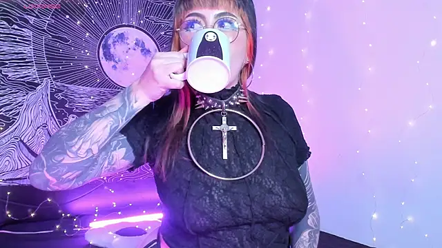 Hallucigenia  online show from 26, 9, 2025