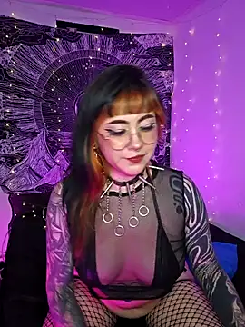 Hallucigenia  online show from 4, 10, 2025
