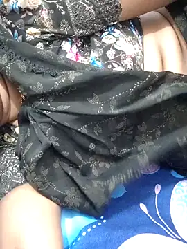 sweetqueen143 online show from 17, 4, 2026