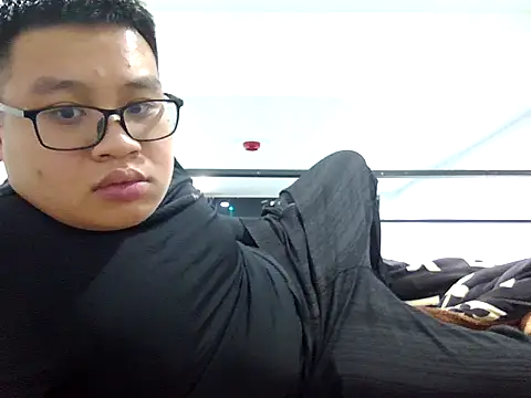 loveninja online show from 15, 12, 2025