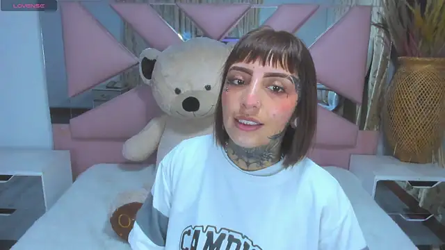 Snapshot of Gyal_8_ chatting on 26, 9, 2025 Gyal 8 online show from 26, 9, 2025