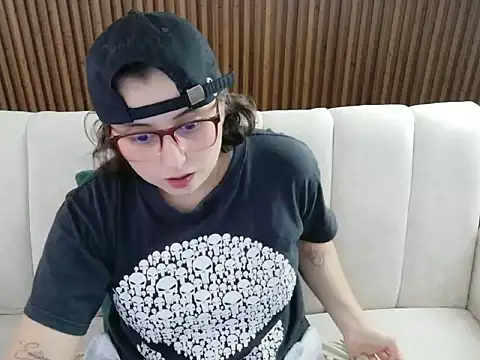 dirty feelena online show from 5, 2, 2026