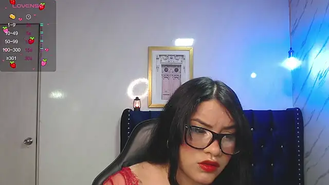 Snapshot of laia_angel_v chatting on 3, 10, 2025 laia angel v online show from 3, 10, 2025