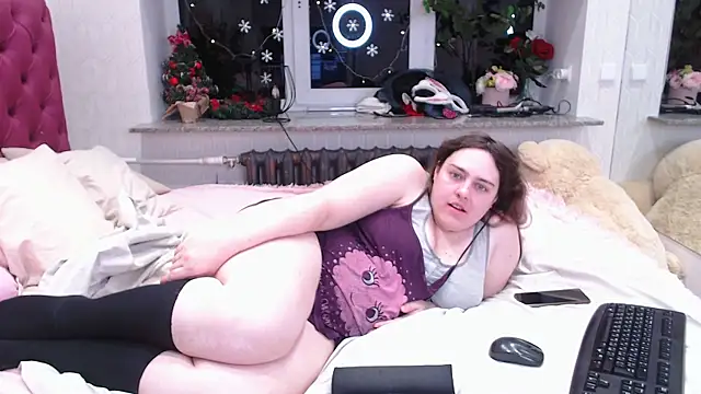 Hellen Miller   online show from 17, 12, 2025