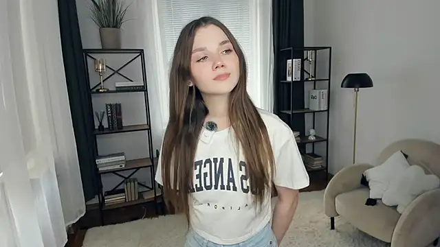 CelestineNyman online show from 28, 9, 2025
