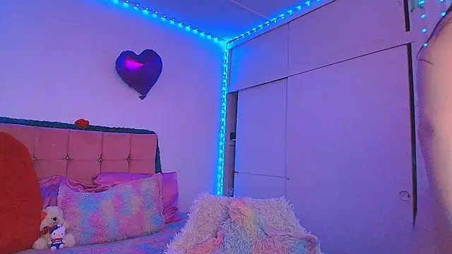 Snapshot of cat_nasty chatting on 19, 5, 2026 cat nasty online show from 19, 5, 2026