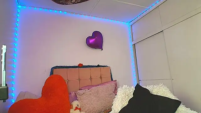 Snapshot of cat_nasty chatting on 30, 4, 2026 cat nasty online show from 30, 4, 2026