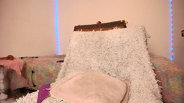 Snapshot of cat_nasty chatting on 4, 8, 2026 cat nasty online show from 4, 8, 2026
