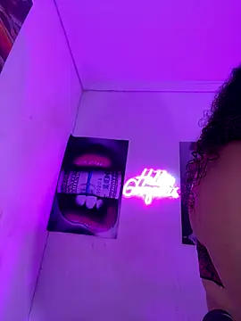 becca wilsson online show from 2, 12, 2025