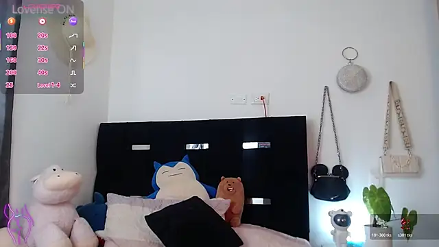 Camila Torresss online show from 5, 11, 2025