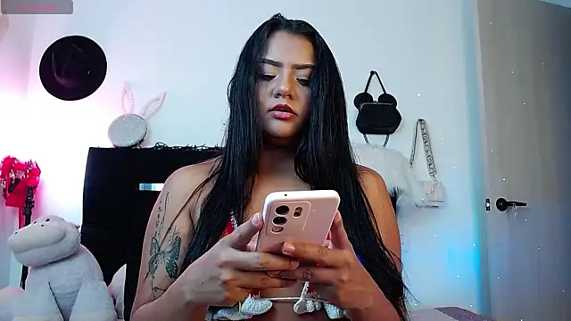 Camila Torresss online show from 6, 6, 2026