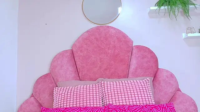 MyApril   online show from 15, 10, 2025