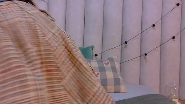 MyApril   online show from 13, 4, 2026