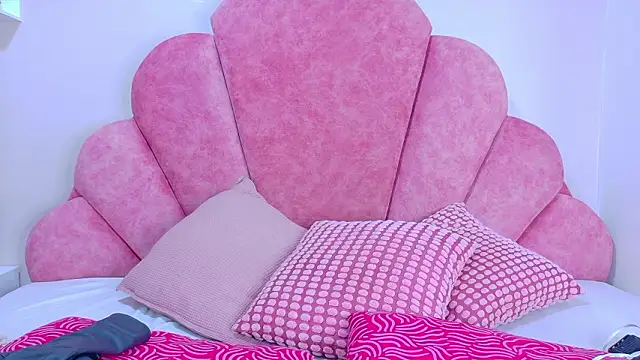 MyApril   online show from 7, 2, 2026