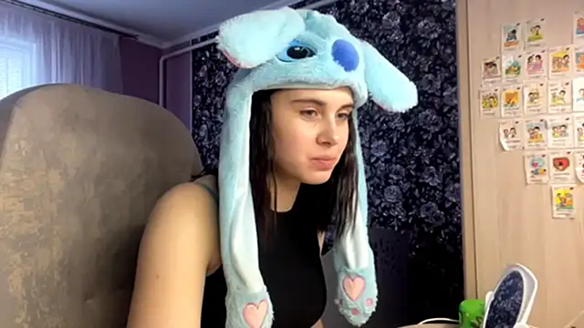 MollyPartey online show from 8, 10, 2025