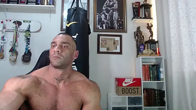 henryhadesflirt online show from 17, 11, 2025