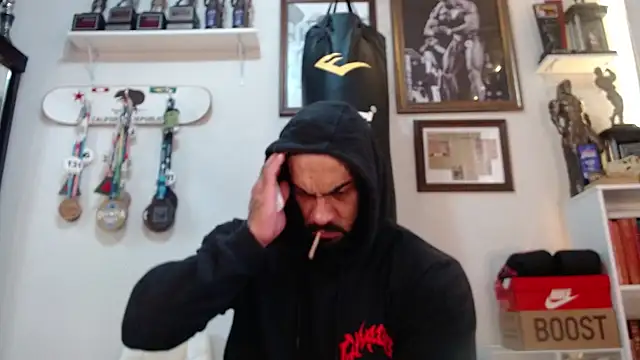 henryhadesflirt online show from 8, 4, 2026