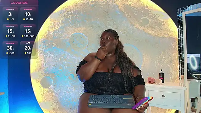 CarolinaGomez  online show from 4, 11, 2025