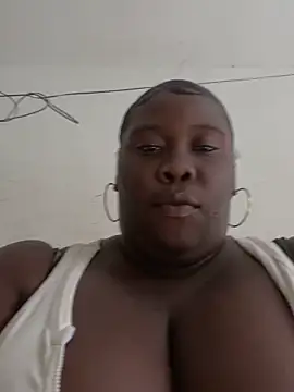 CarolinaGomez  online show from 18, 11, 2025