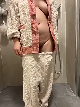 fioralba online show from 11, 11, 2025