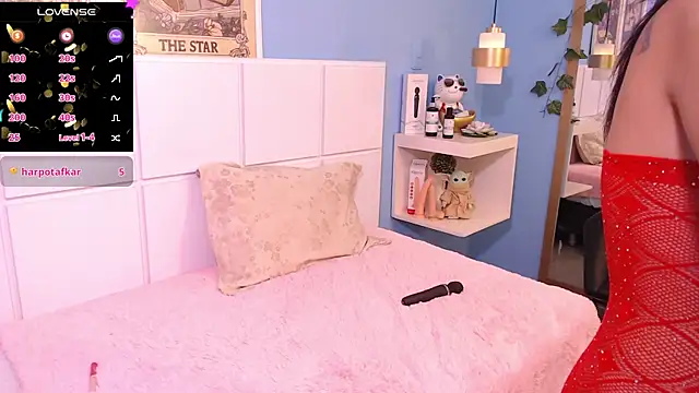 PenelopeBond online show from 30, 10, 2025