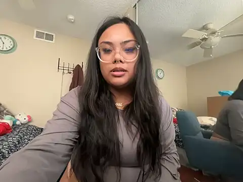 kiaradanielaxx online show from 12, 11, 2025