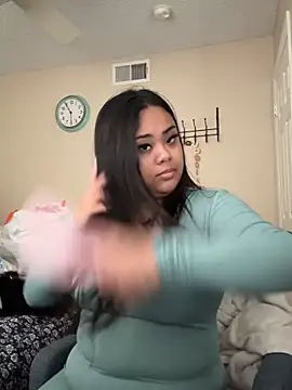 kiaradanielaxx online show from 13, 2, 2026