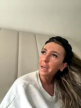 Snapshot of Scotishminx25 chatting on 3, 10, 2025 Scotishminx25 online show from 3, 10, 2025