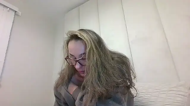 Snapshot of Scotishminx25 chatting on 27, 9, 2025 Scotishminx25 online show from 27, 9, 2025