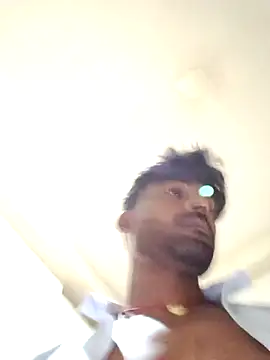 kkshan0923 online show from 4, 4, 2026