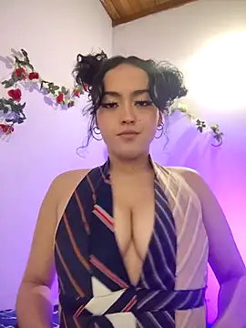 Snapshot of Grecia__x chatting on 28, 9, 2025 Grecia  x online show from 28, 9, 2025