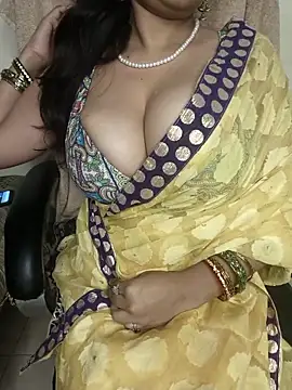 Hey Jully online show from 11, 11, 2025