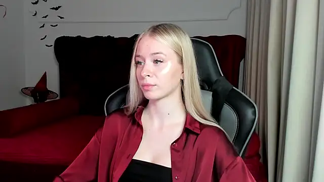 MiaGraces online show from 27, 10, 2025