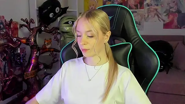 MiaGraces online show from 29, 10, 2025