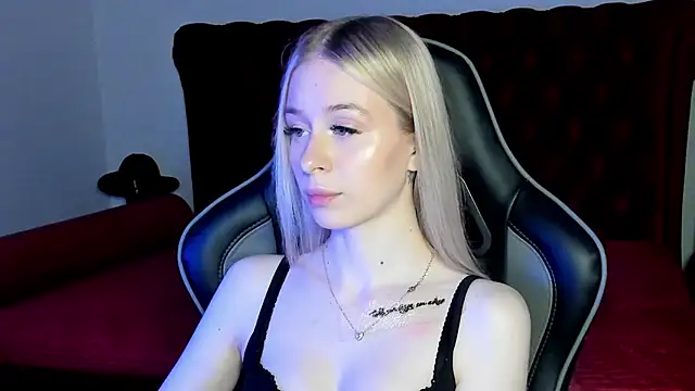 MiaGraces online show from 28, 11, 2025