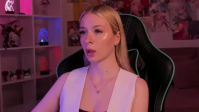 MiaGraces online show from 13, 11, 2025