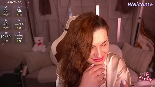 EllaGoldenn online show from 9, 2, 2026