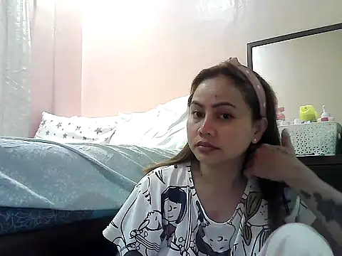 Snapshot of Amarrahlyn chatting on 15, 5, 2026 Amarrahlyn online show from 15, 5, 2026