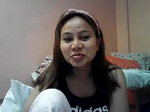 Snapshot of Amarrahlyn chatting on 3, 6, 2026 Amarrahlyn online show from 3, 6, 2026