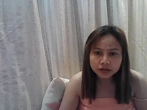 Snapshot of Amarrahlyn chatting on 6, 5, 2026 Amarrahlyn online show from 6, 5, 2026