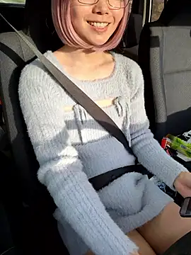 Snapshot of takusaki223 chatting on 14, 11, 2025 takusaki223 online show from 14, 11, 2025