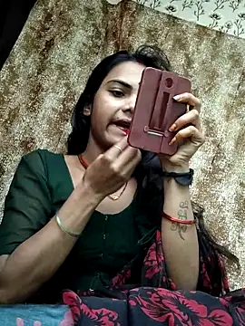 PRACHI-743 online show from 6, 11, 2025