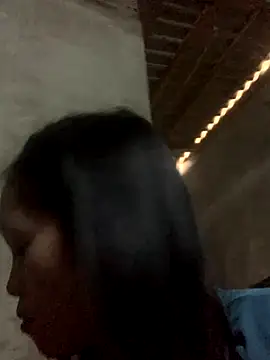 Snapshot of Halyy_xx chatting on 10, 10, 2025 Halyy xx online show from 10, 10, 2025