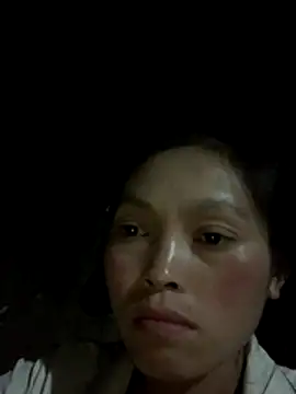 Snapshot of Halyy_xx chatting on 6, 11, 2025 Halyy xx online show from 6, 11, 2025