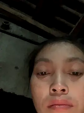 Snapshot of Halyy_xx chatting on 13, 11, 2025 Halyy xx online show from 13, 11, 2025