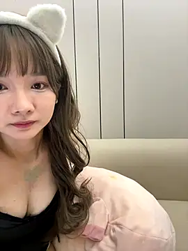 ninaya x online show from 6, 10, 2025