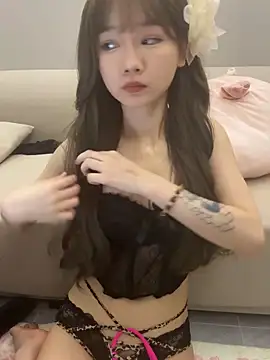 ninaya x online show from 4, 10, 2025