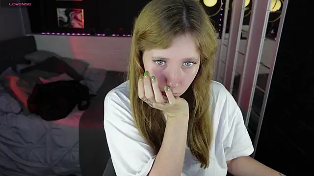 Daisy Wane online show from 26, 9, 2025